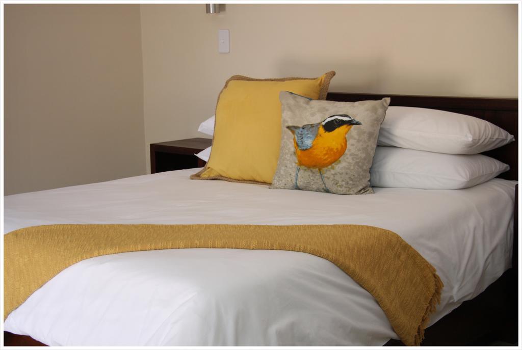 Be At Home Guesthouse Клерксдорп Стая снимка