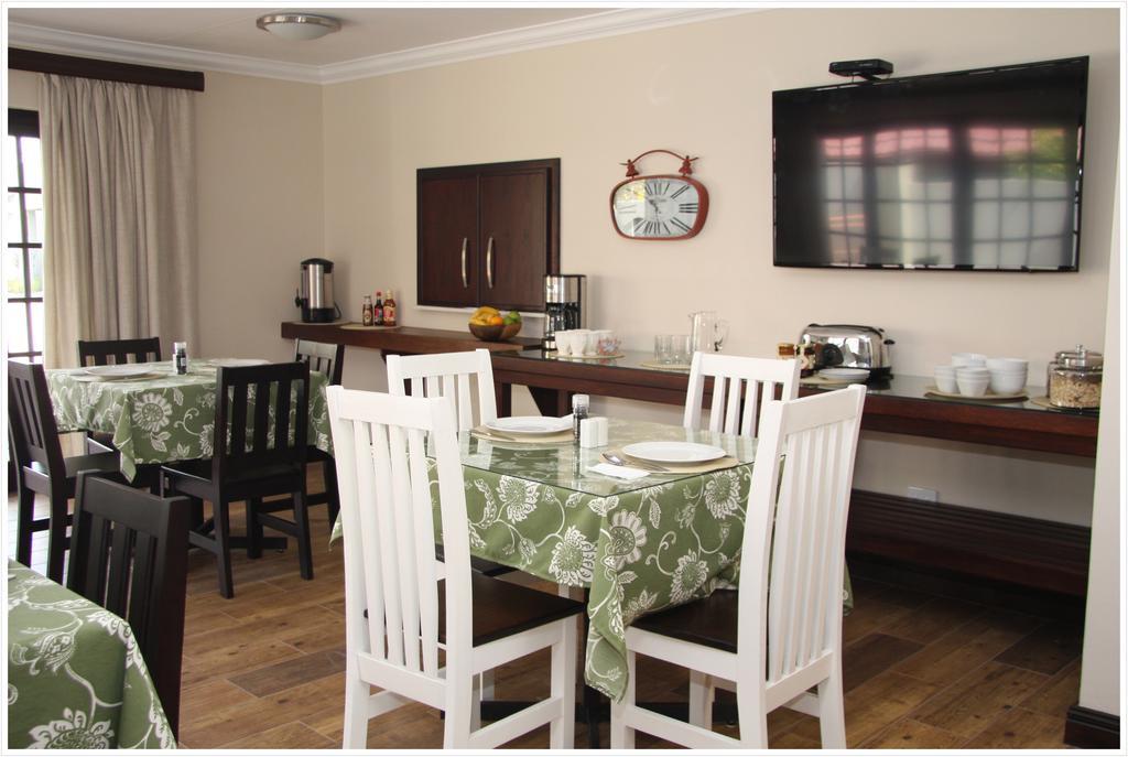 Be At Home Guesthouse Клерксдорп Екстериор снимка