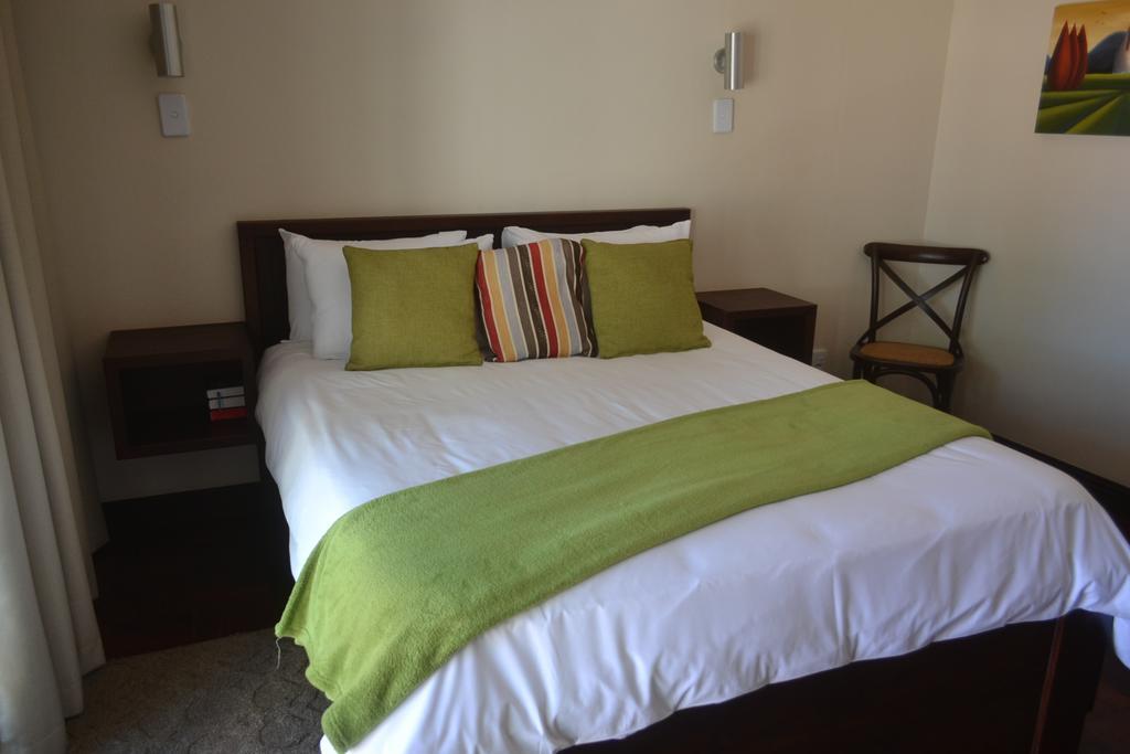 Be At Home Guesthouse Клерксдорп Екстериор снимка